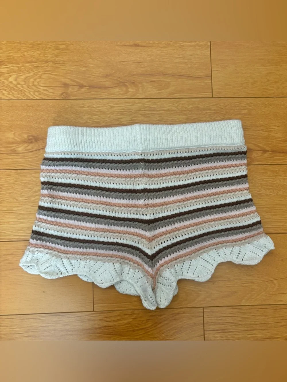 Full Tilt Knit Shorts - Picture 2 of 5